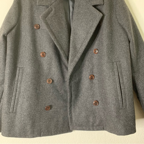 J.Crew women's double-breasted peacoat made of a dark gray Melton wool blend 4 - Picture 4 of 9
